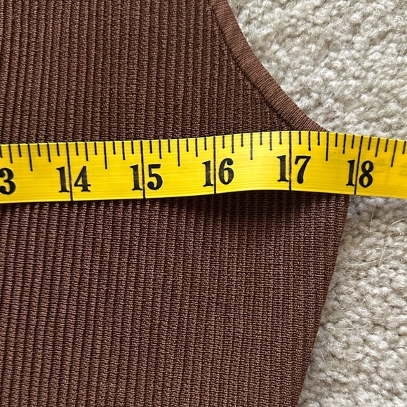 Aritzia Babaton Sculpt Knit Polo Top Epicurean Brown Ribbed Women’s XXL Stretchy - Picture 5 of 8